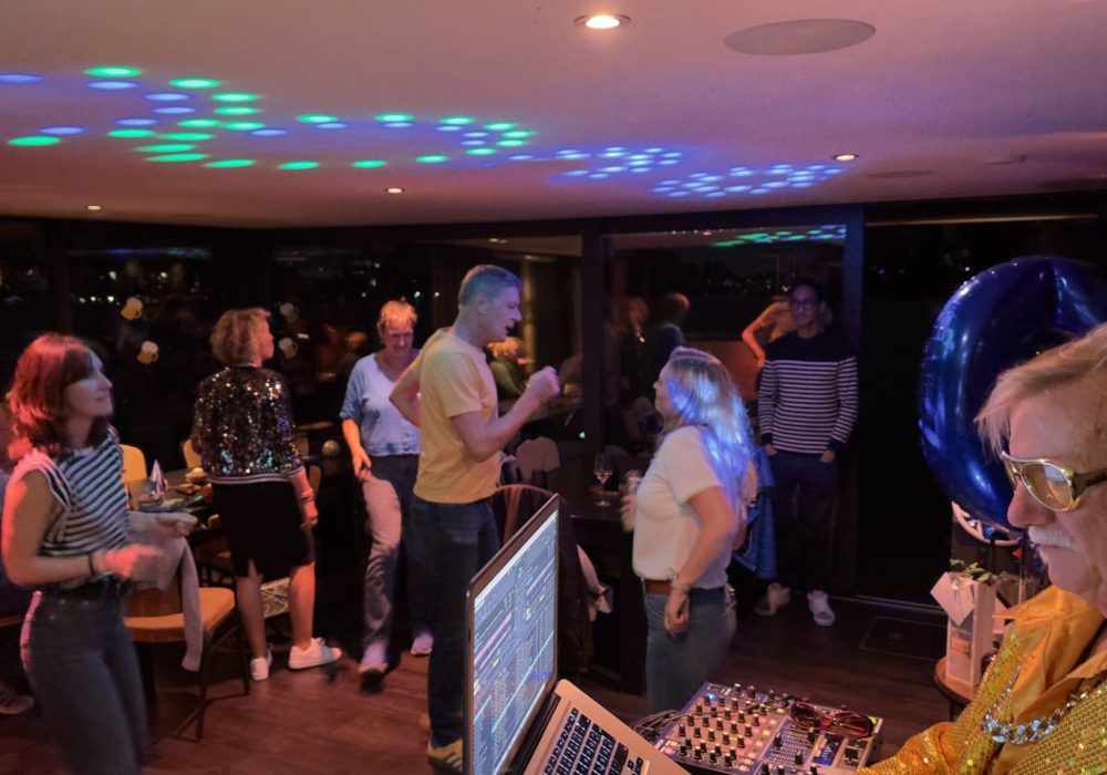 GoldY8_Event_Karaoke_Party