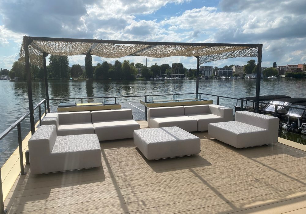 goldy8_berlin_oberdeck_lounge